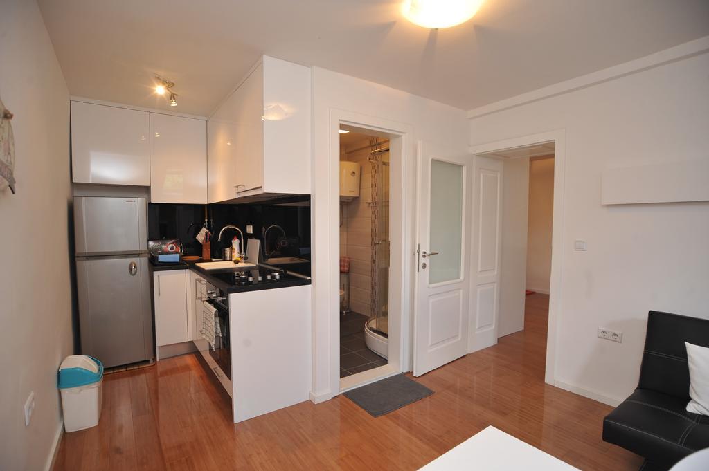 Main Street Apartment SJJ Buitenkant foto